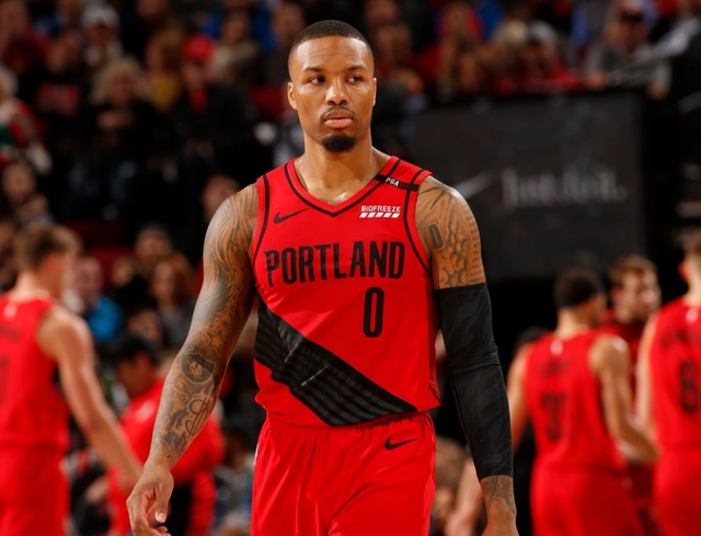 尼修斯和羅 尼修斯和羅