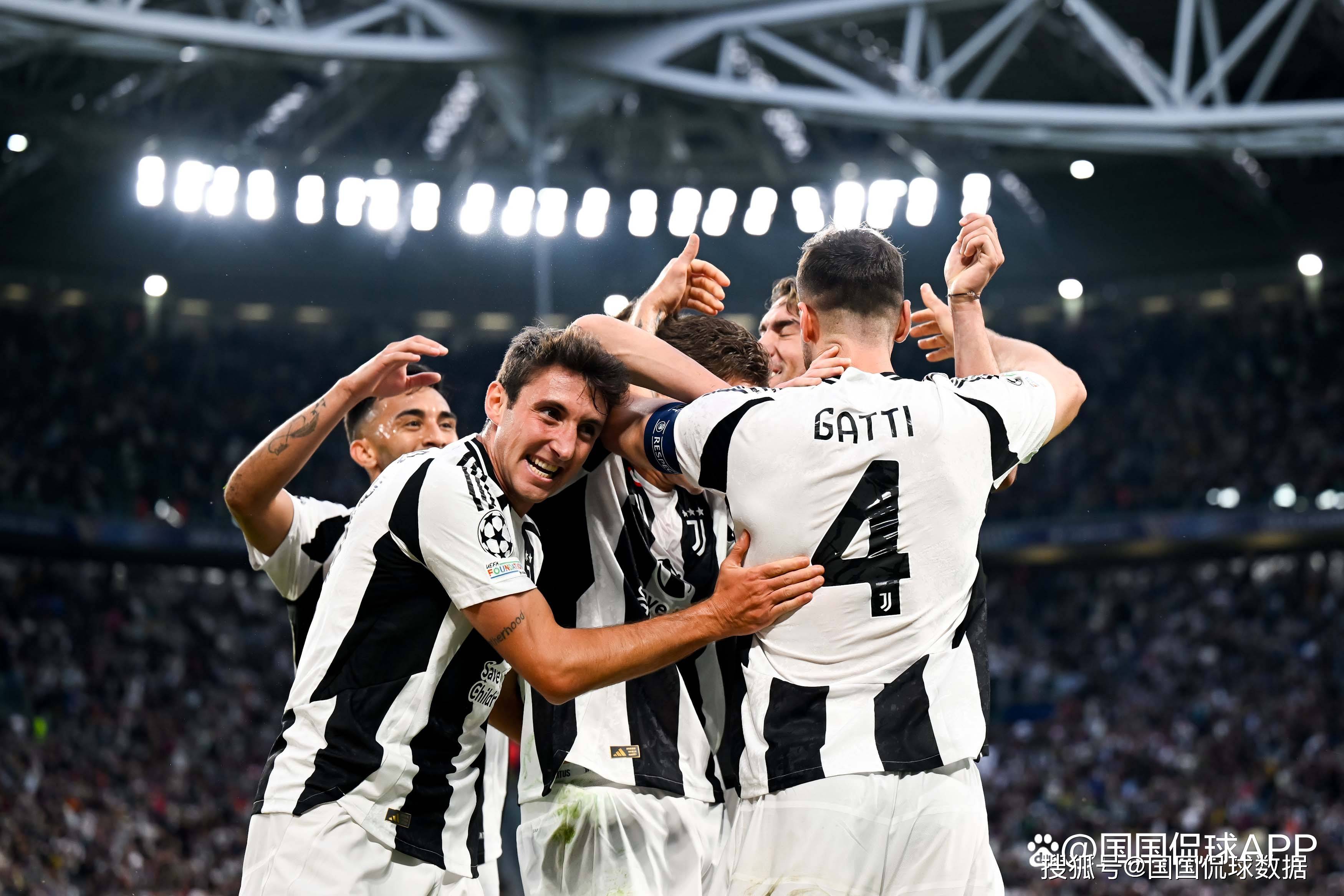 而是更强调 而是更强调