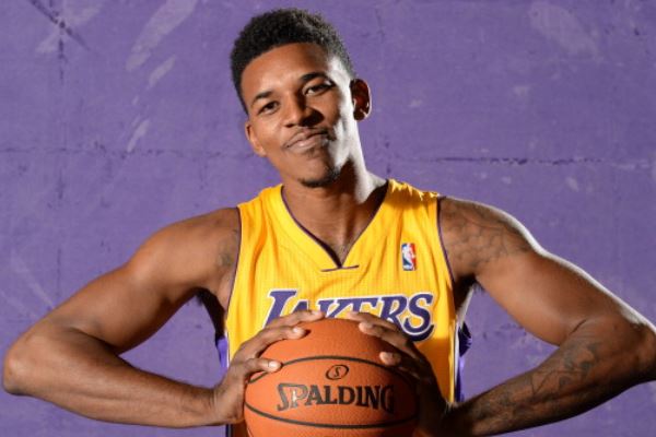 与战术中心 与战术中心